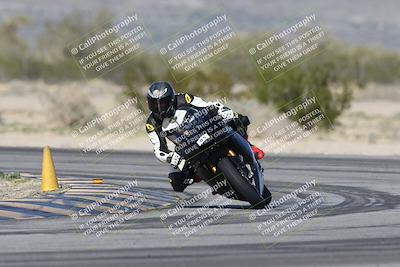 media/Jan-15-2026-Racers Edge (Thu) [[dfebeb70ab]]/3-B Group/Session 4 (Turn 5)/